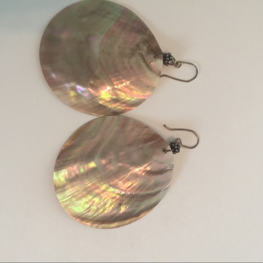 Shell earrings
